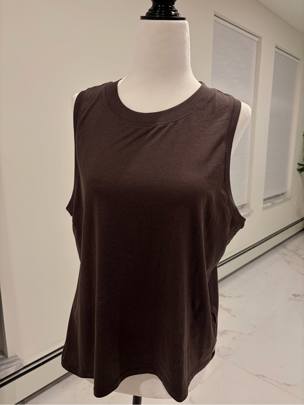 Vuori EnergyTank Top - Dark Brown